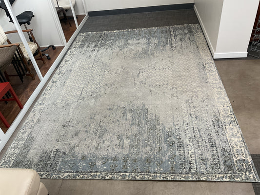 Izzy Rug (R065)