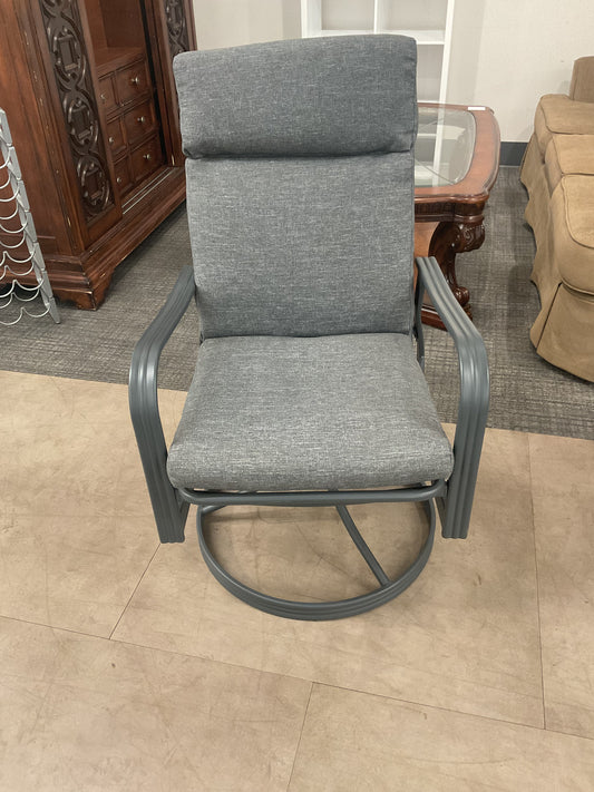 Round N Round Chair