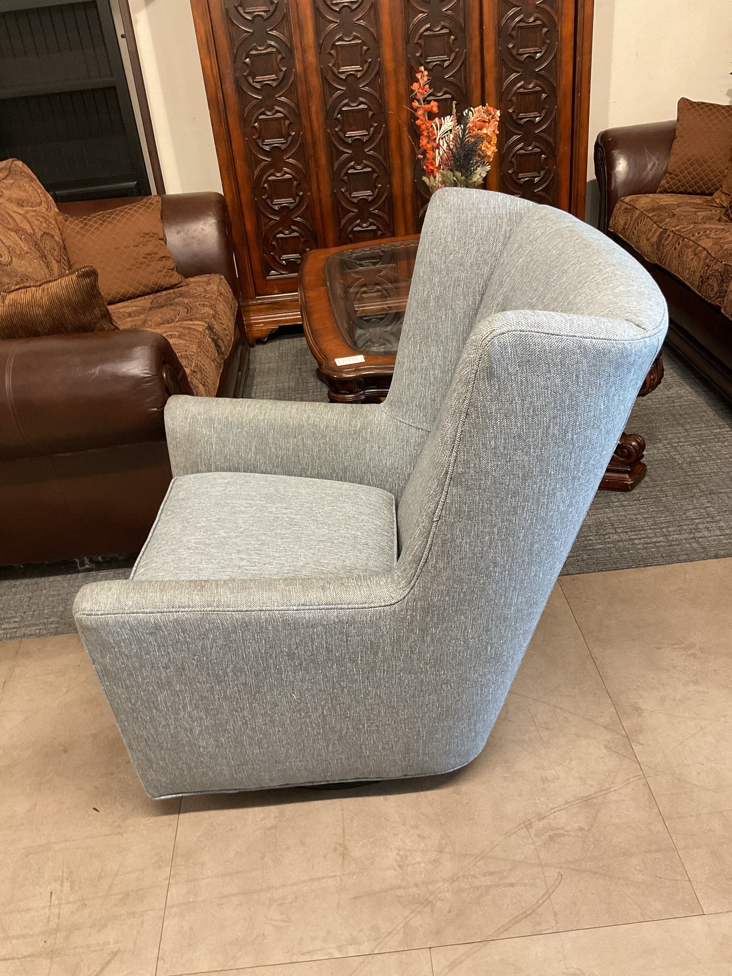 Haze Swivel Chair