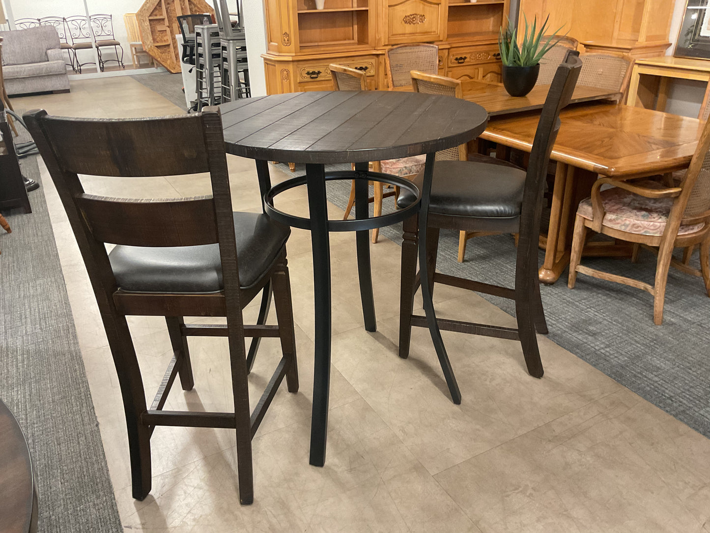 Grub Hub Table Set