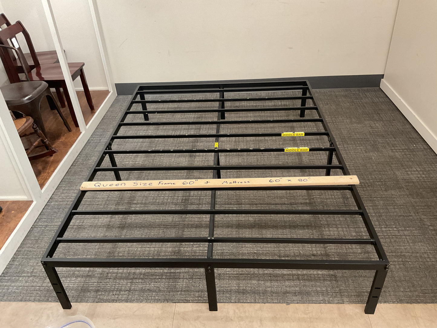 Queen Platform Bed (B075)
