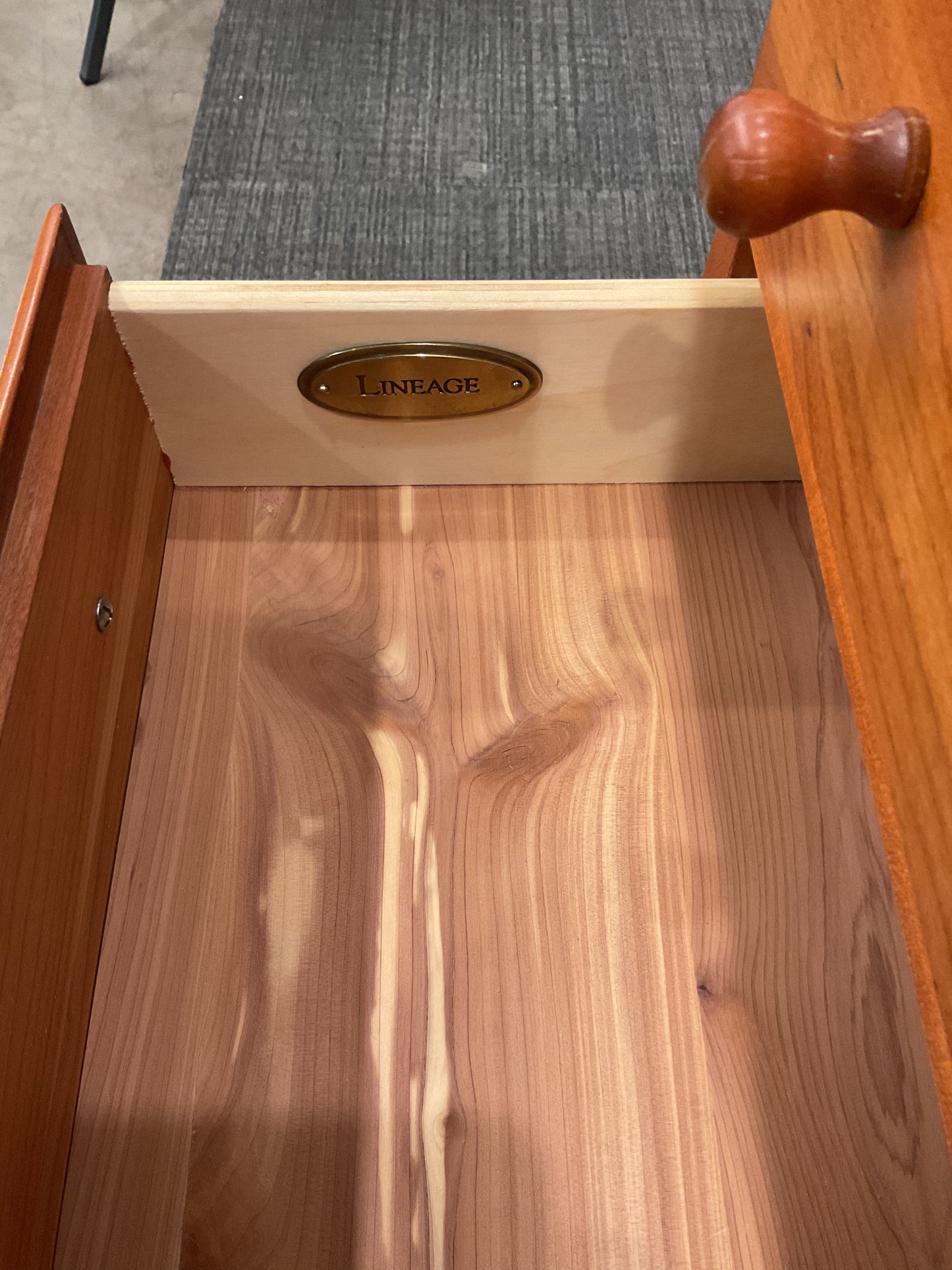 Sweet Dresser