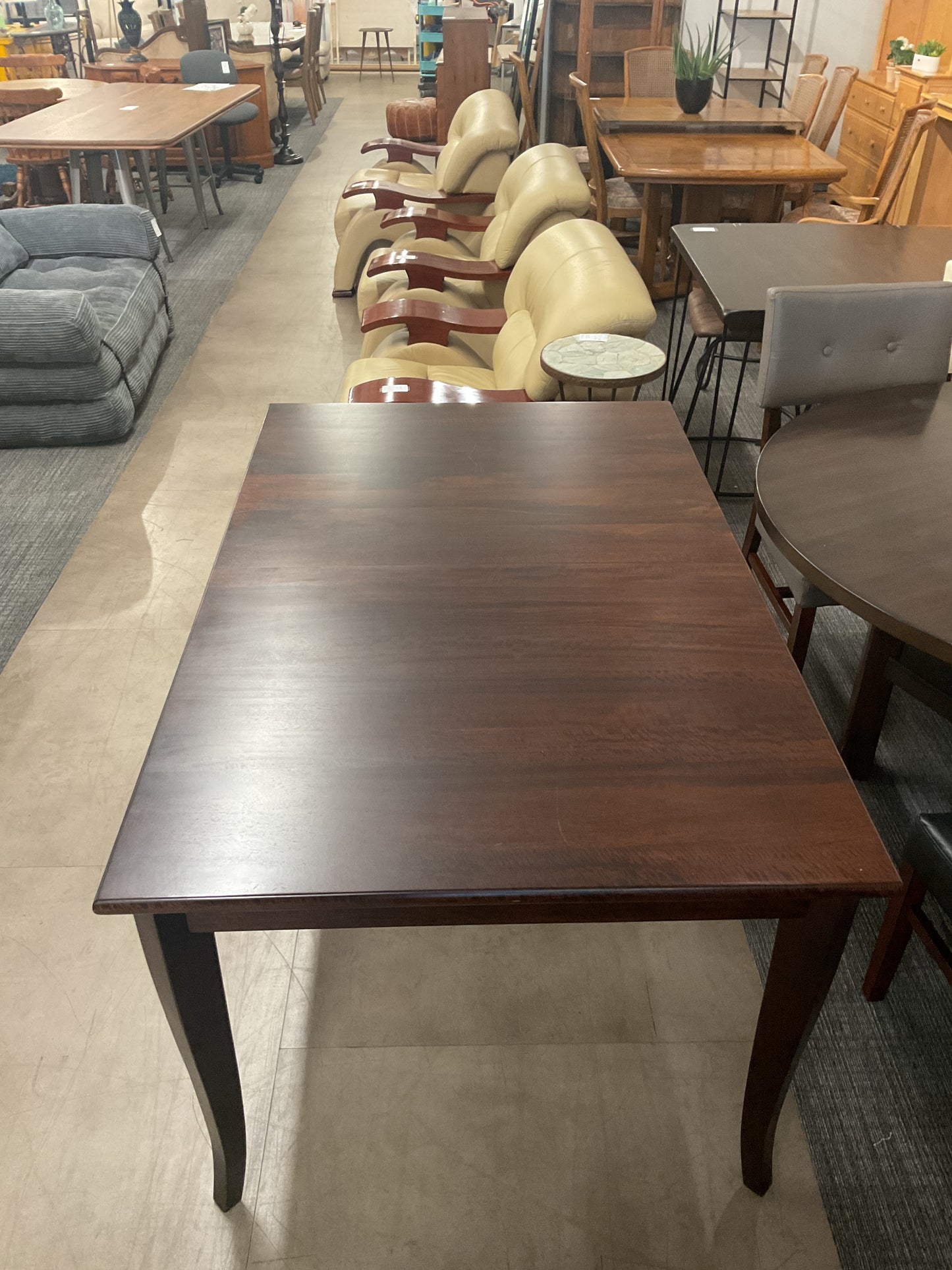 Leaf Less Table
