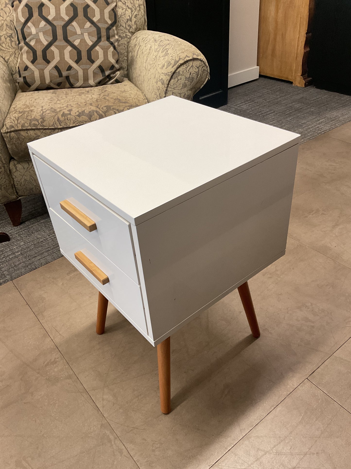 Cutie Nightstand