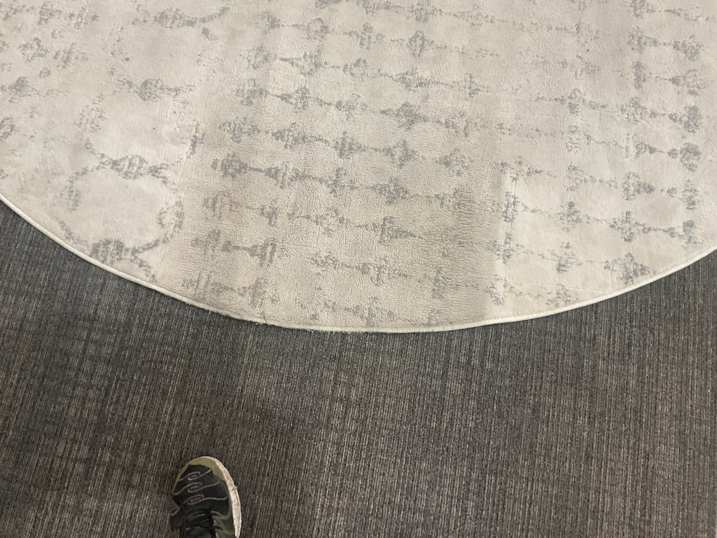 Round Rug R049