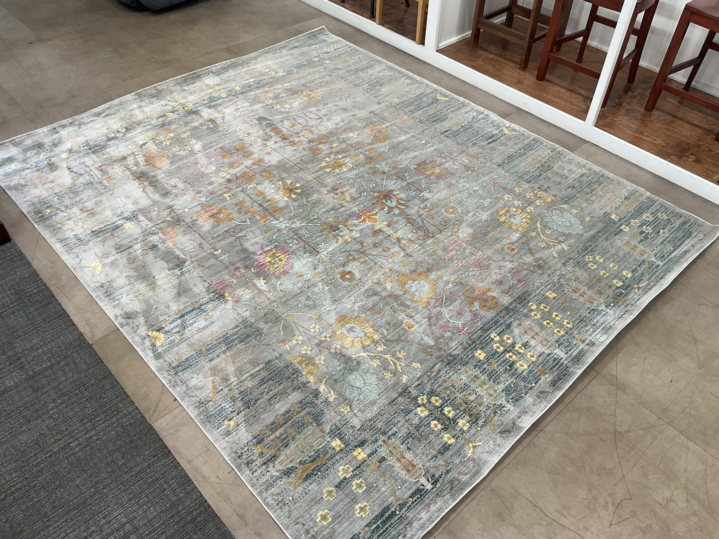 Valencia Rug (R050)