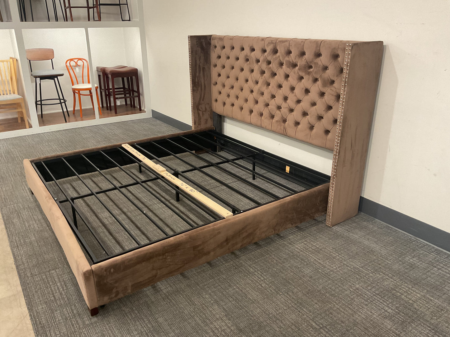 Coco’s King Bed (B048)