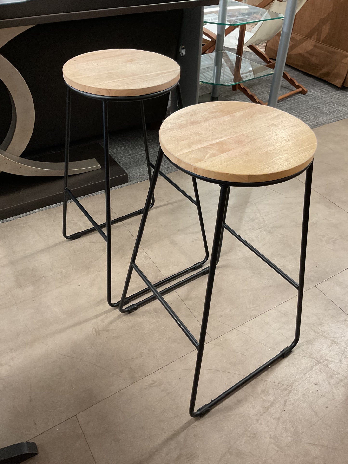 Main Stool Set