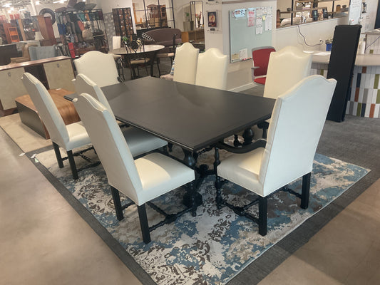 Clean Dining Set