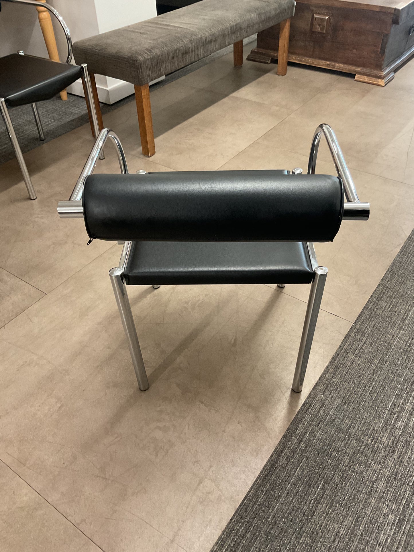 Pop Your Back Chair