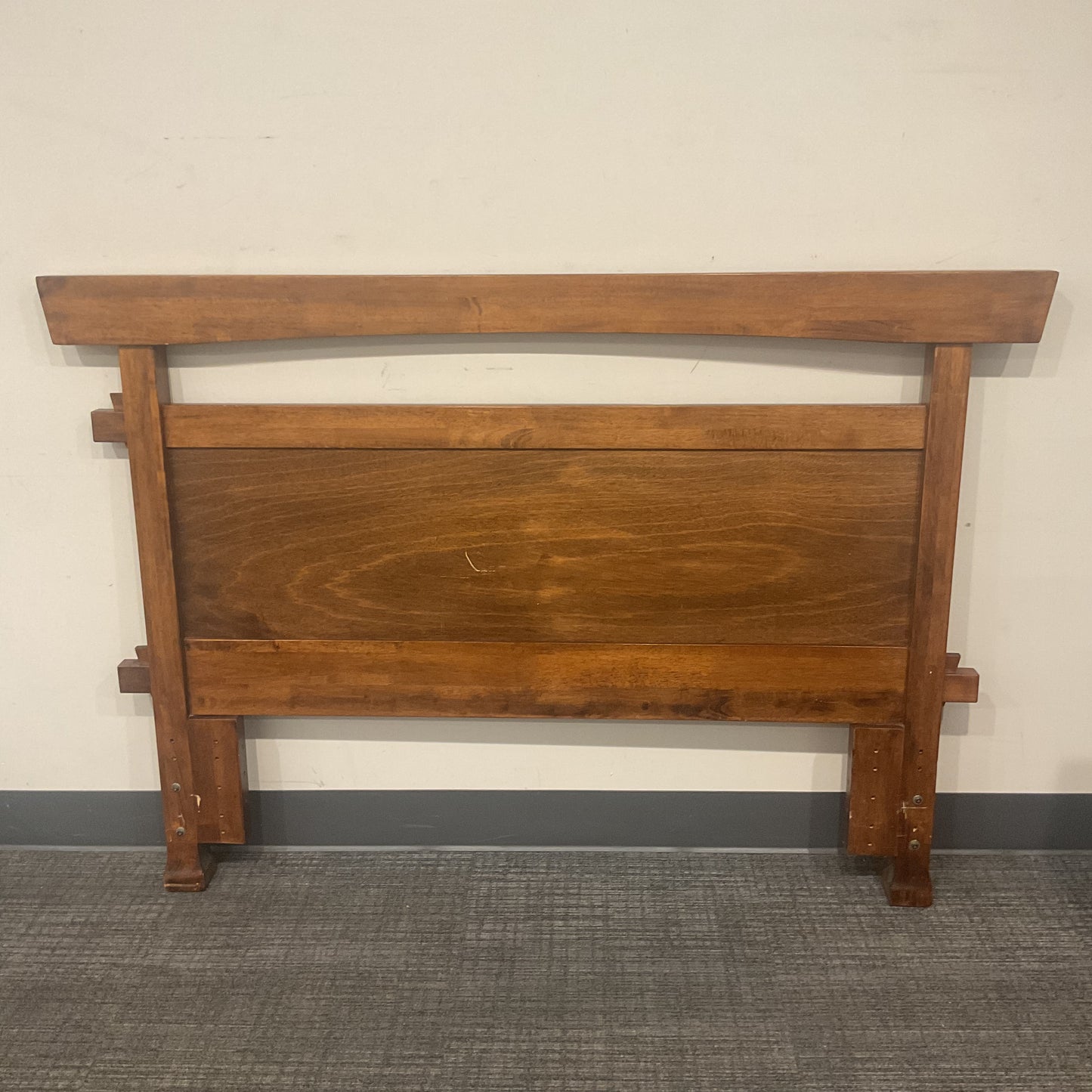 Walnut Queen Headboard (B054)