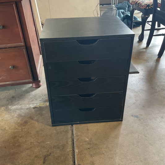 Handle-Free Drawer *WH