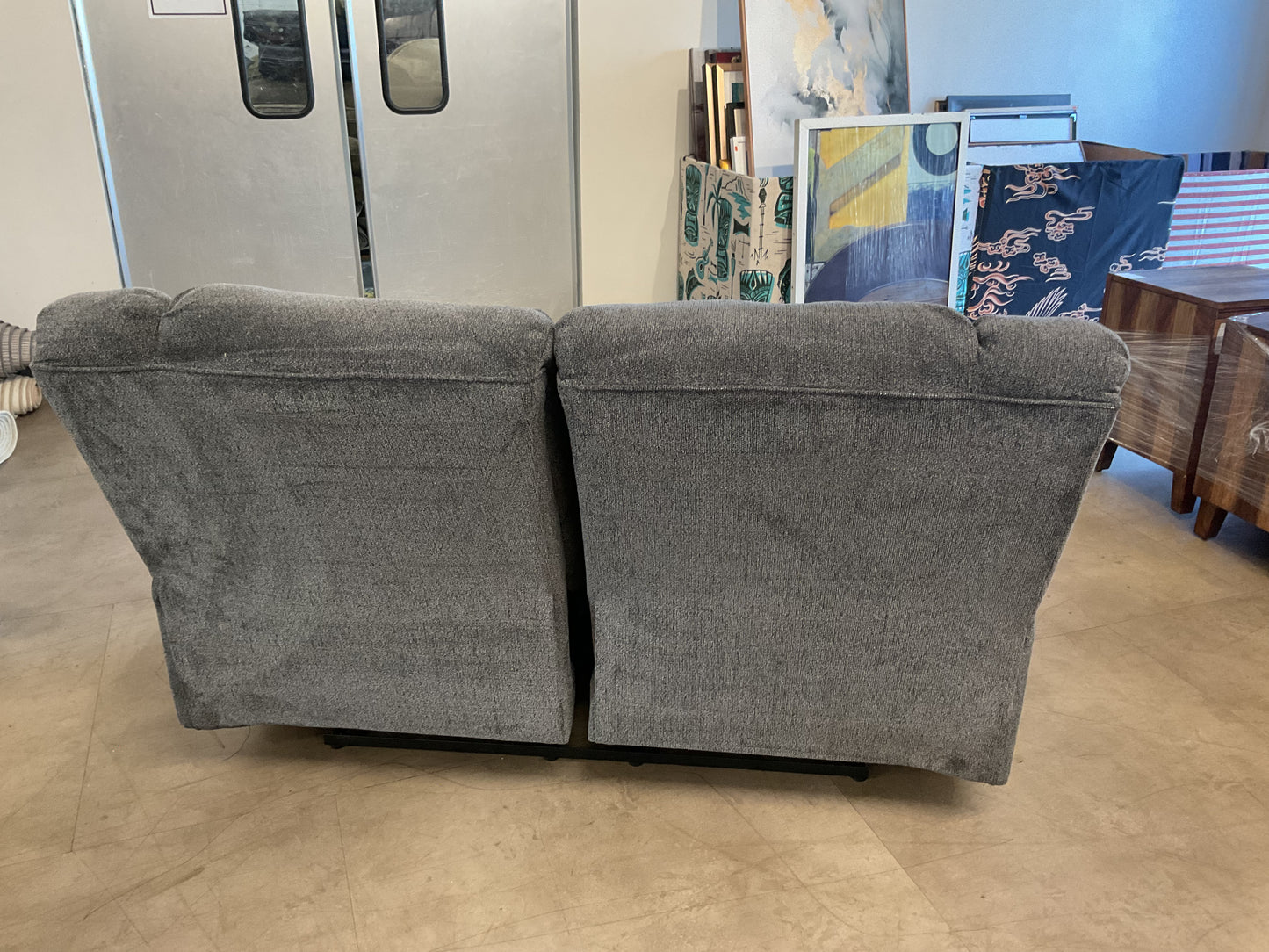 Kick Back Sofa