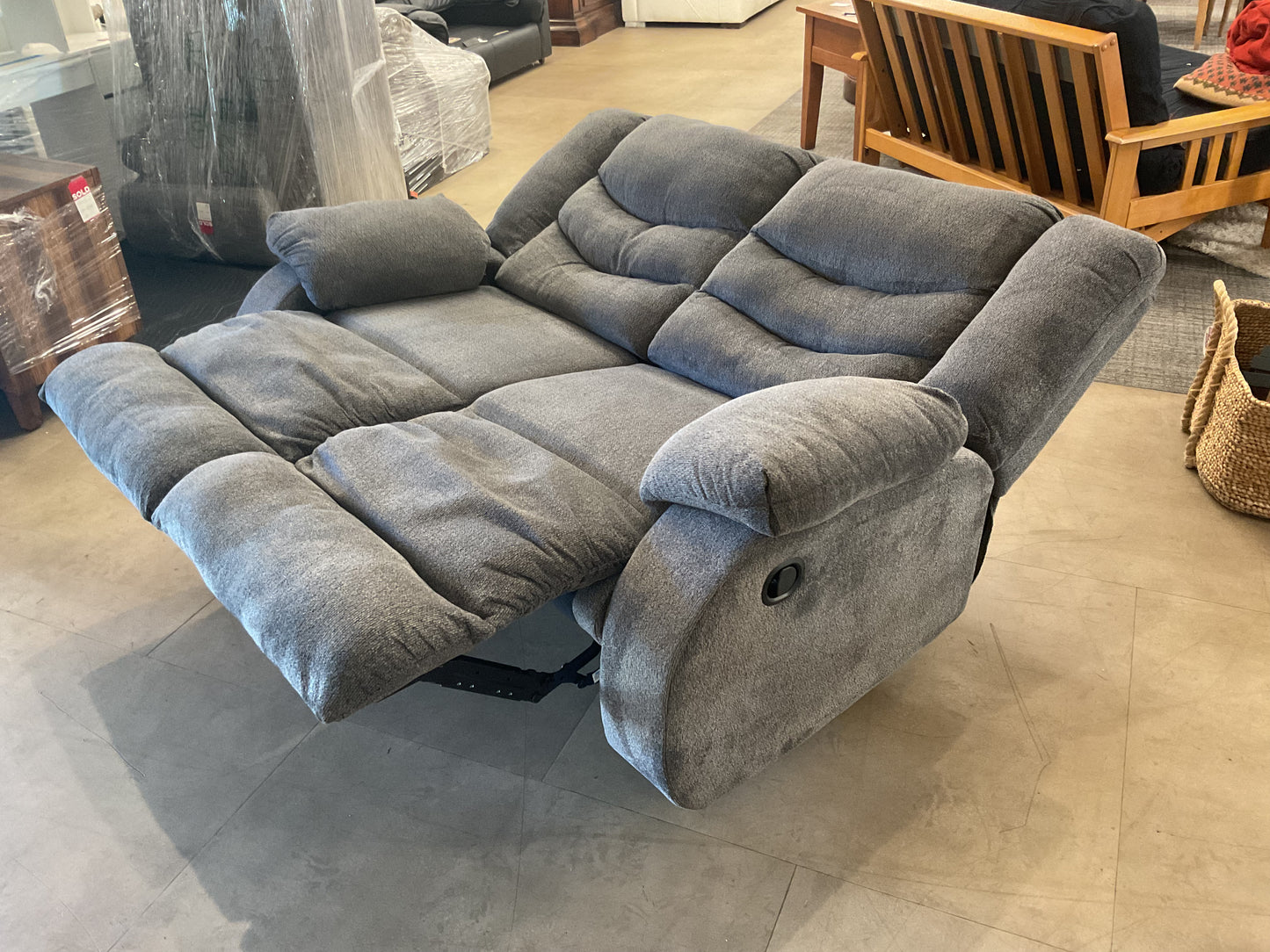Kick Back Sofa