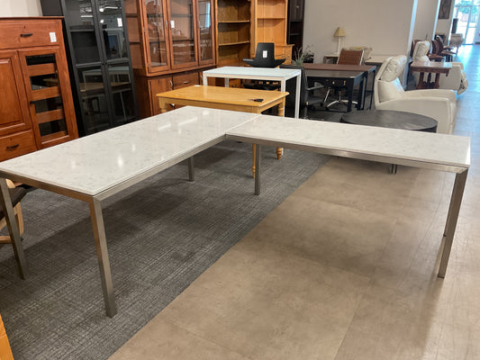 L7 Desk