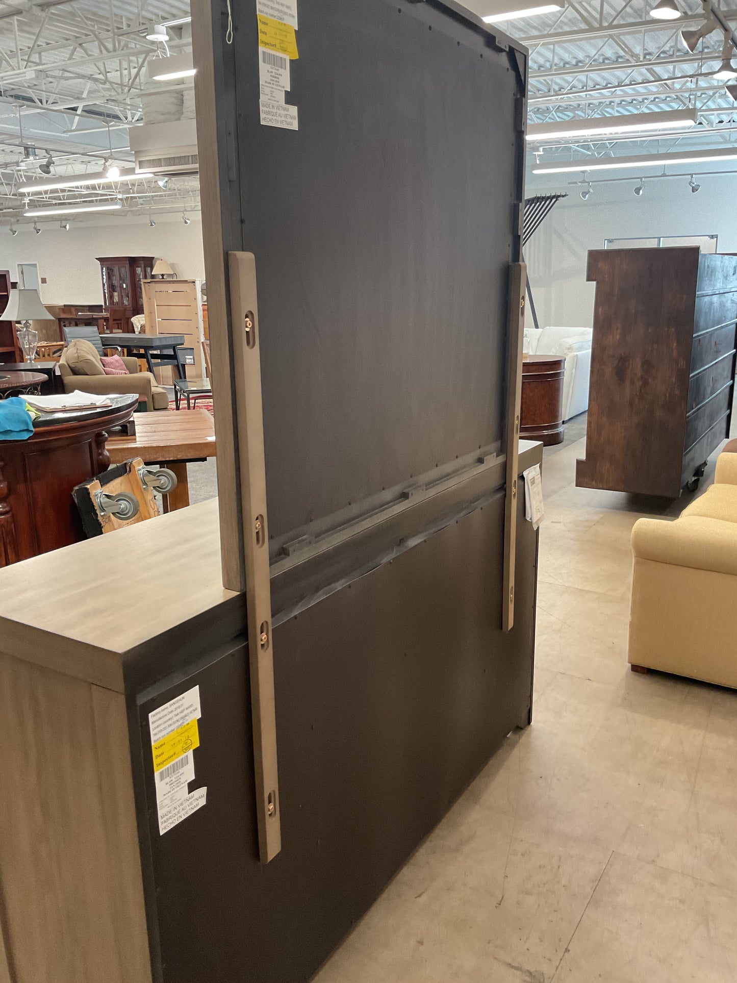 Queen Image Dresser