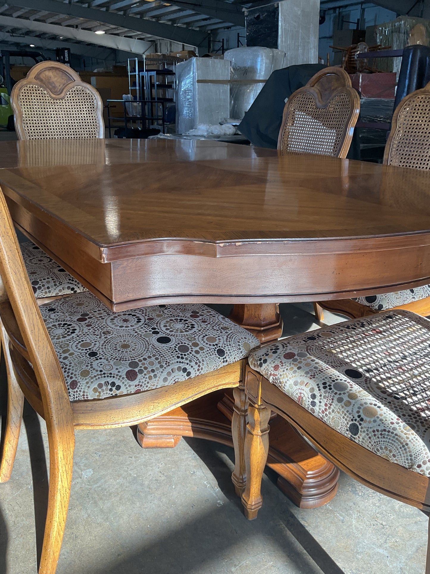 Come On Over Table *WH*