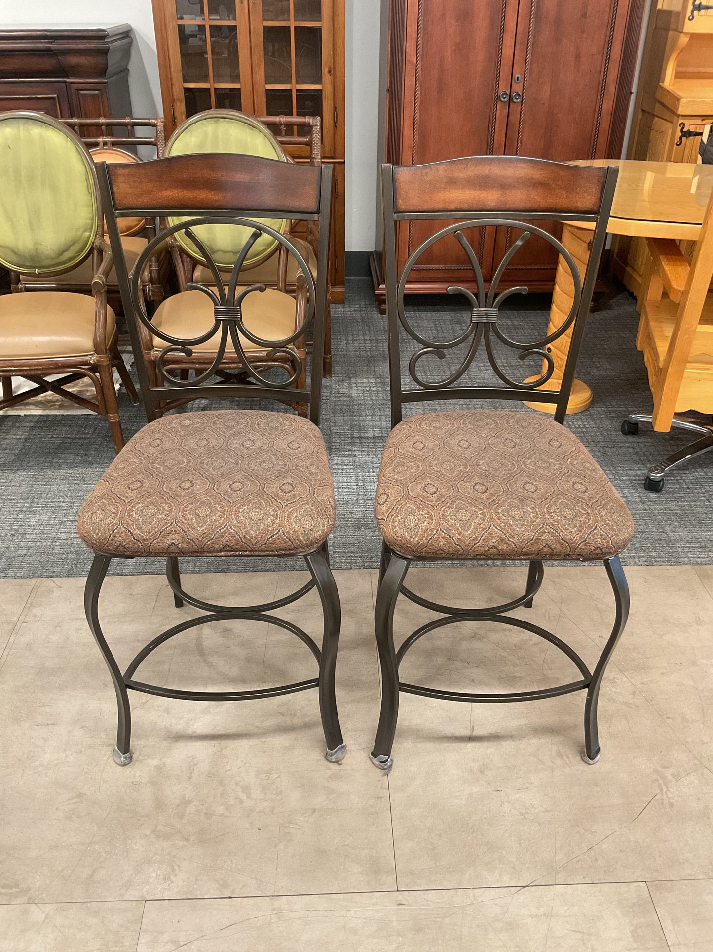 Better As 2 Stool Set