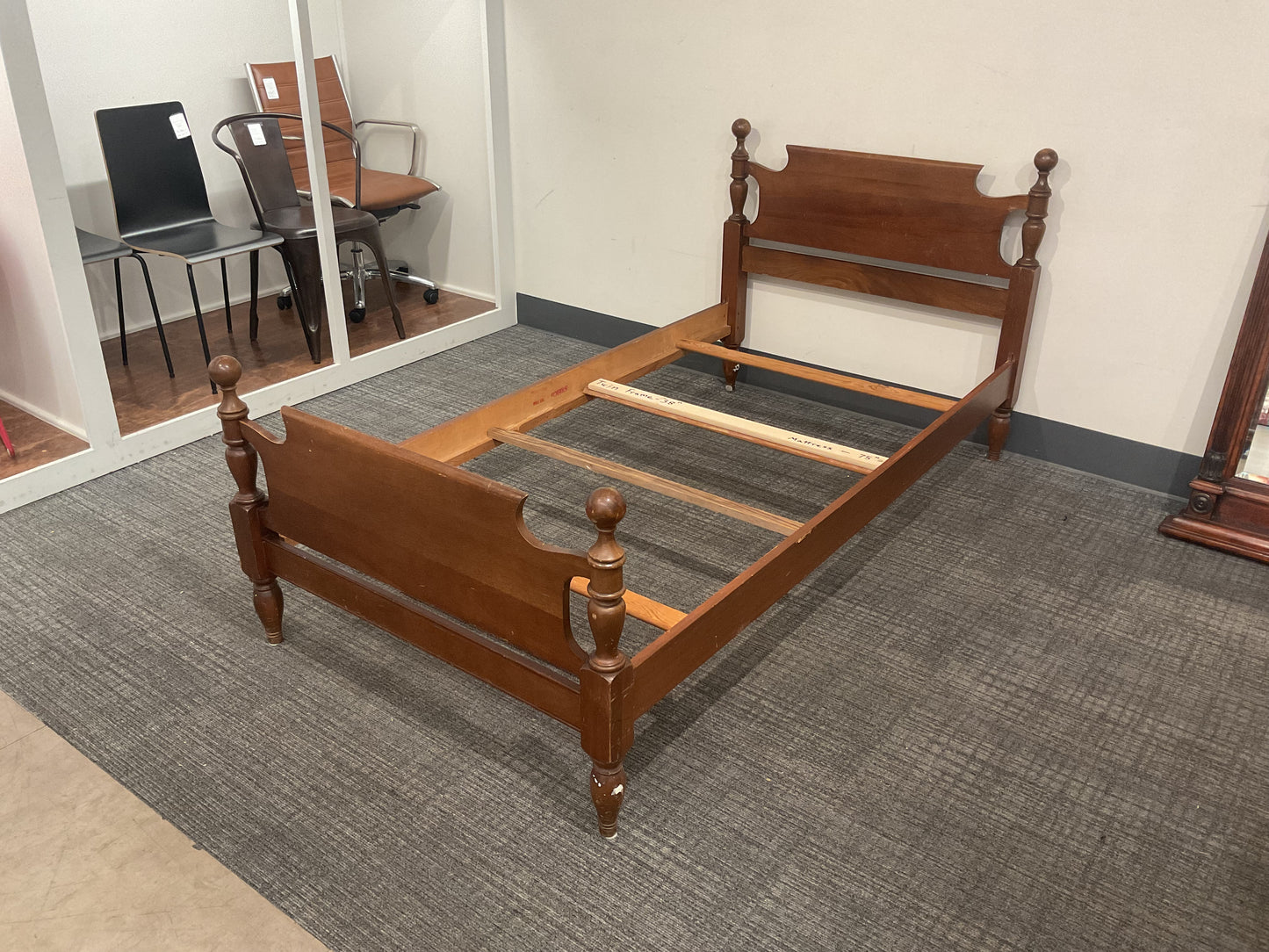 Lil One Twin Bed (B085)