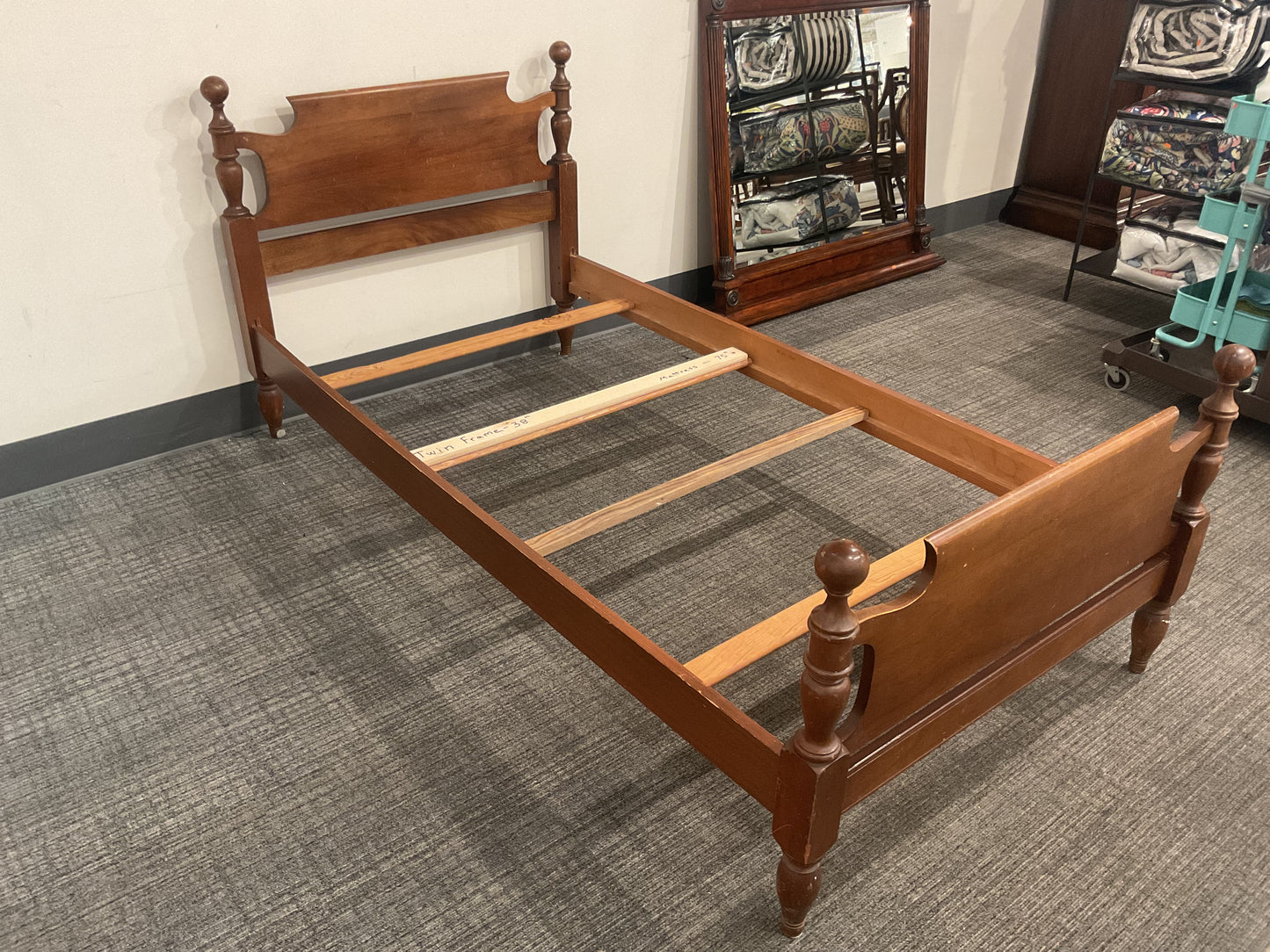 Lil One Twin Bed (B085)