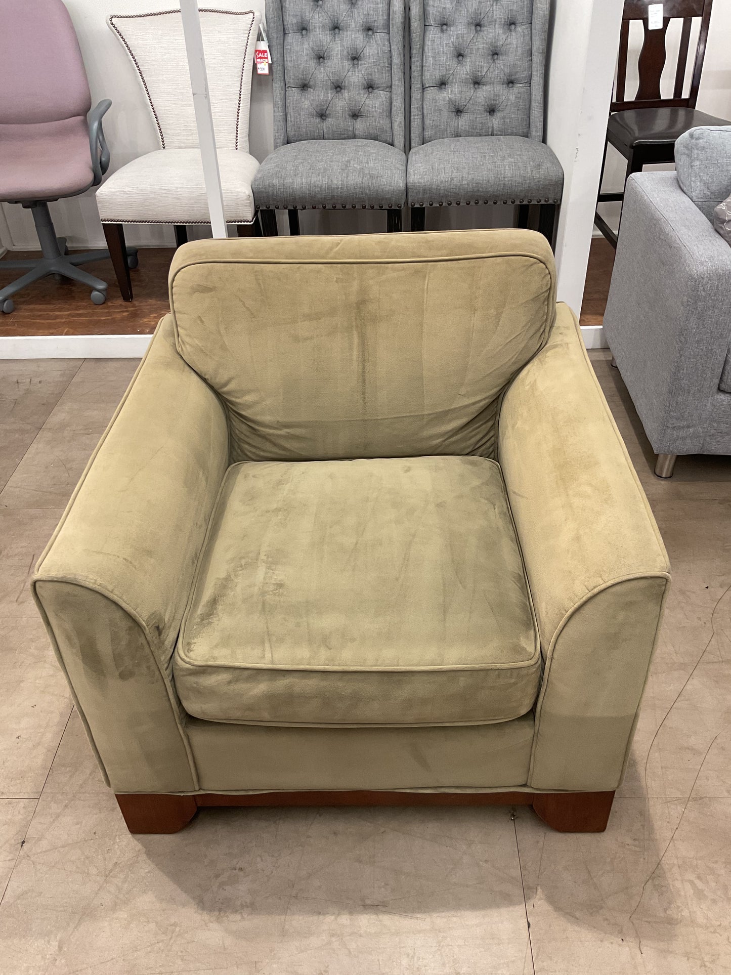 Got Yo Back Chair