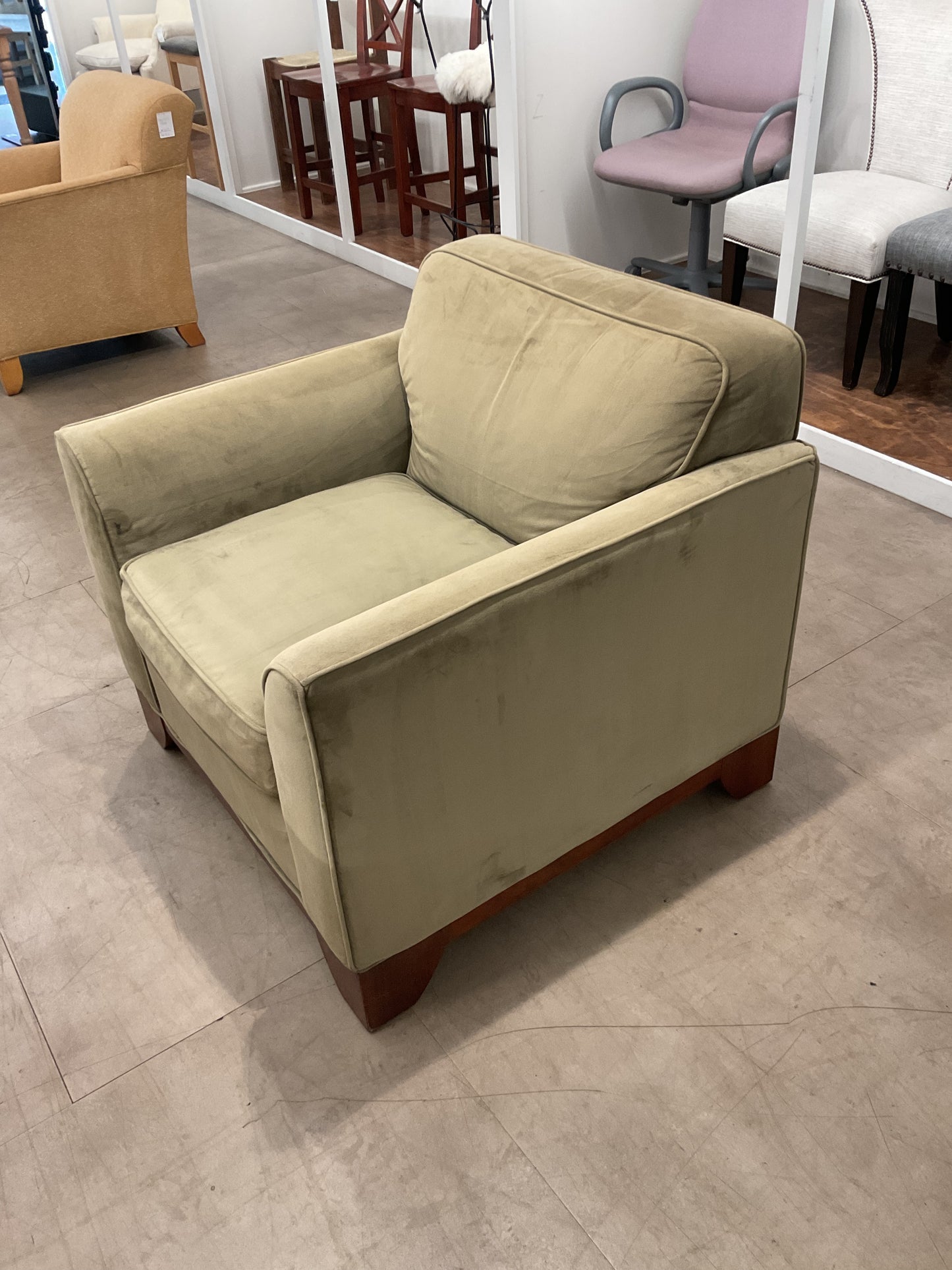 Got Yo Back Chair