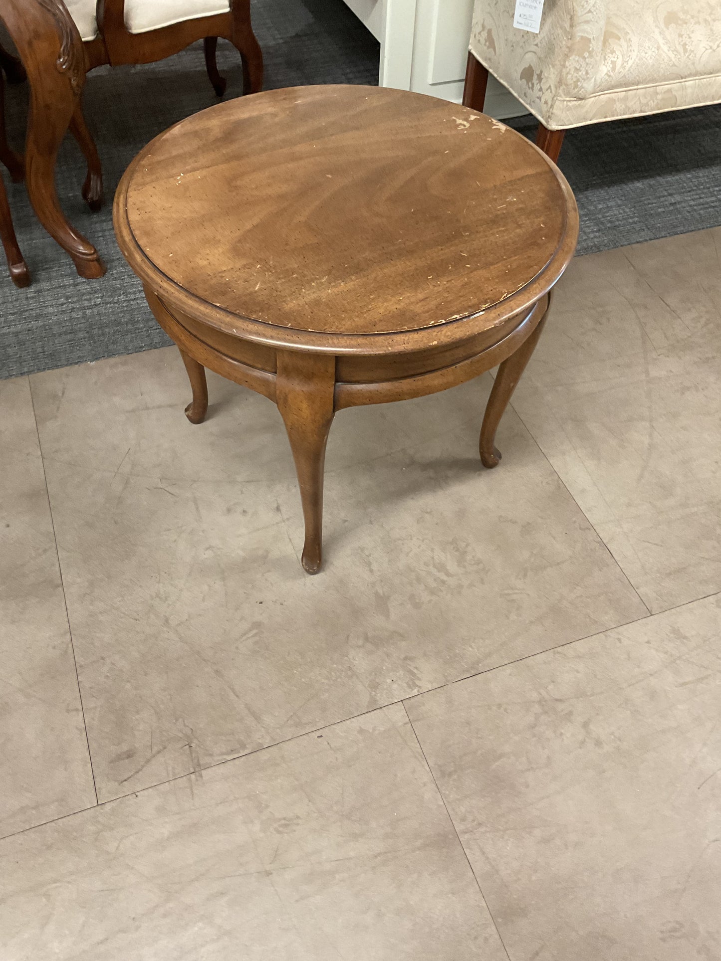Willow bend side table