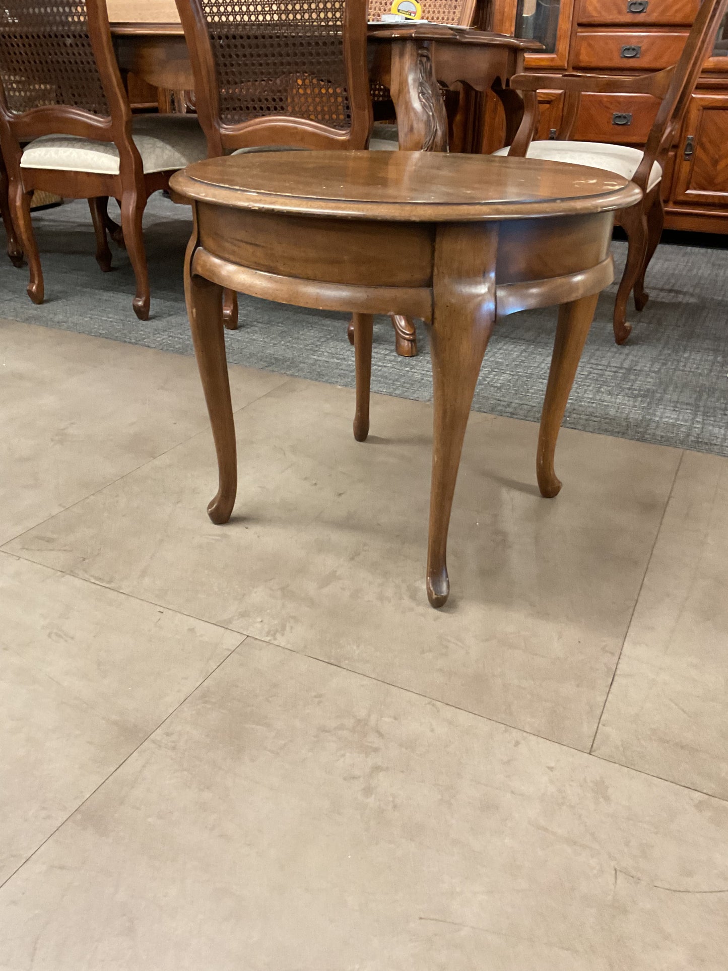 Willow bend side table