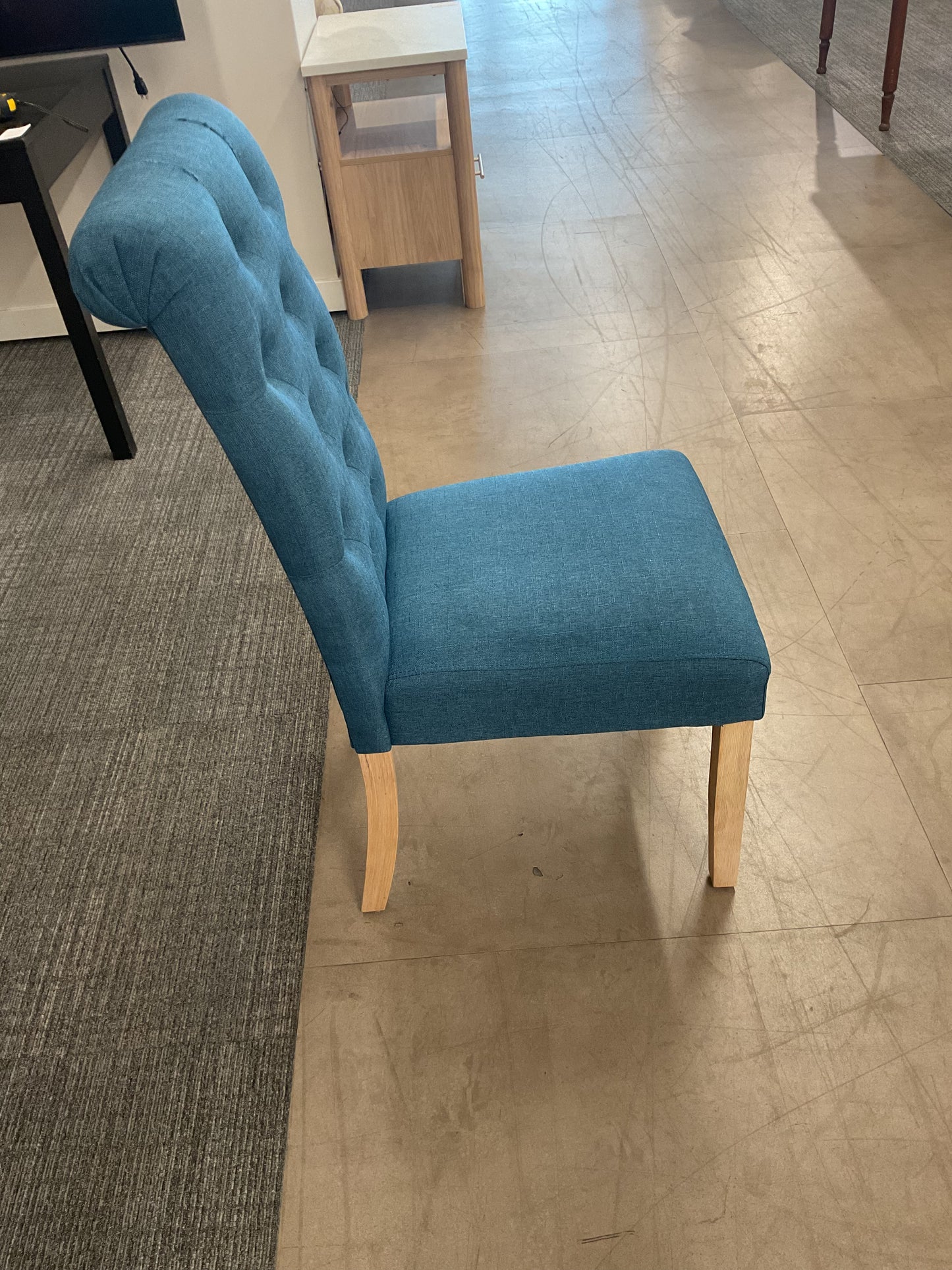 Blewy Chair