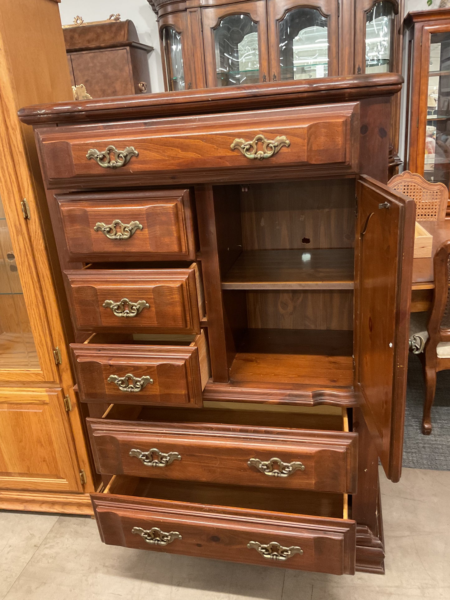 Stan The Man Dresser