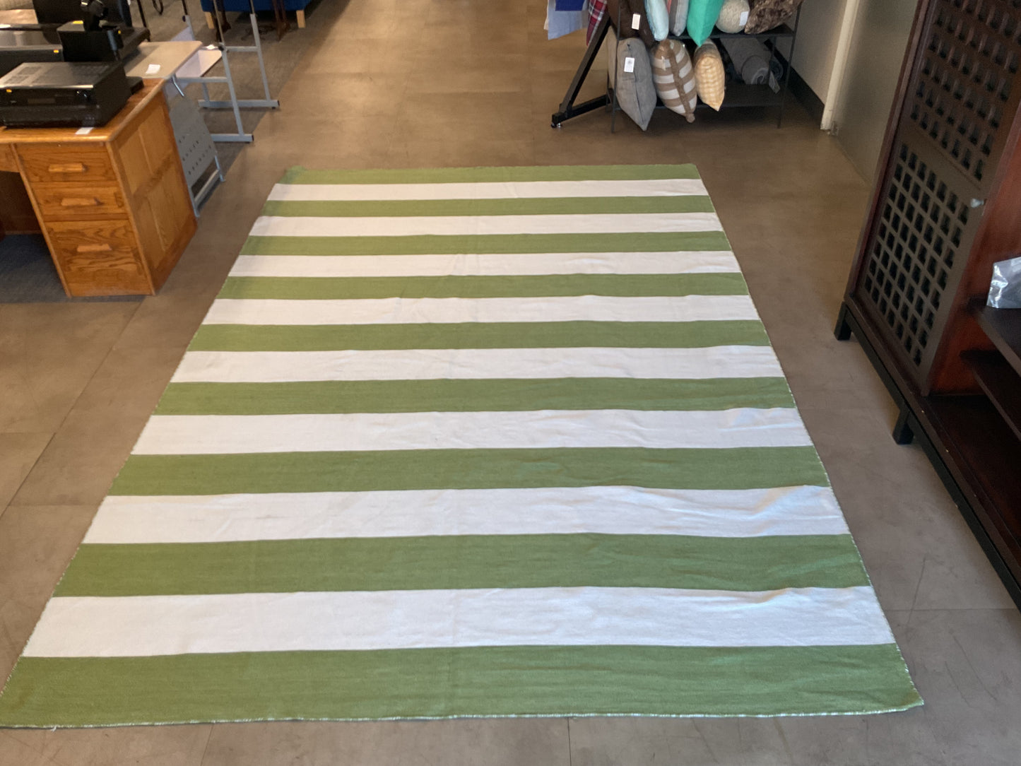 The Green Thing Rug (R141)