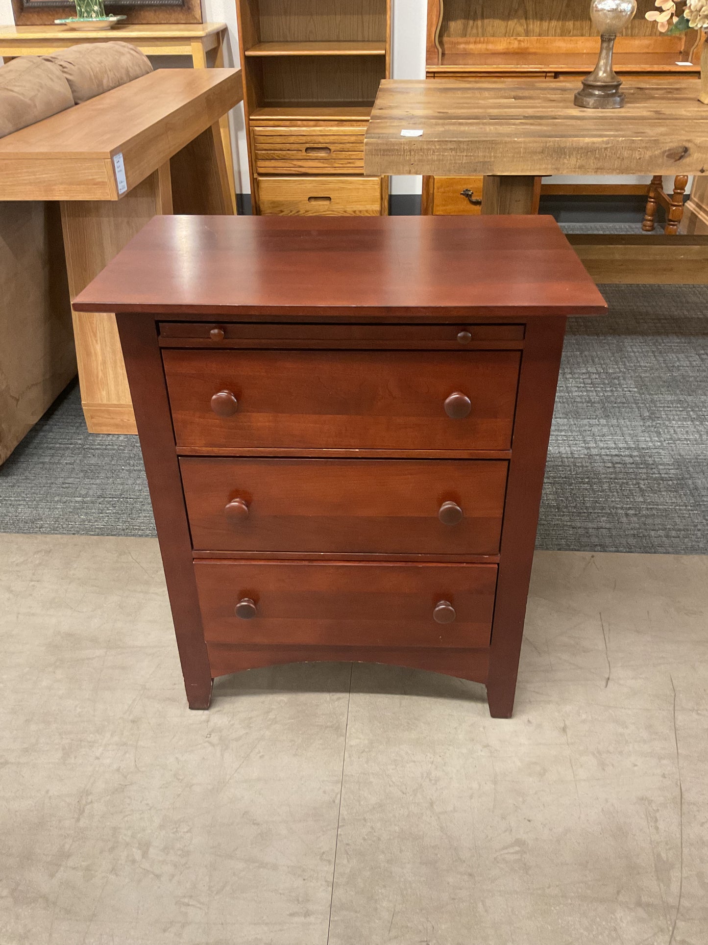 Kinny Nighstand