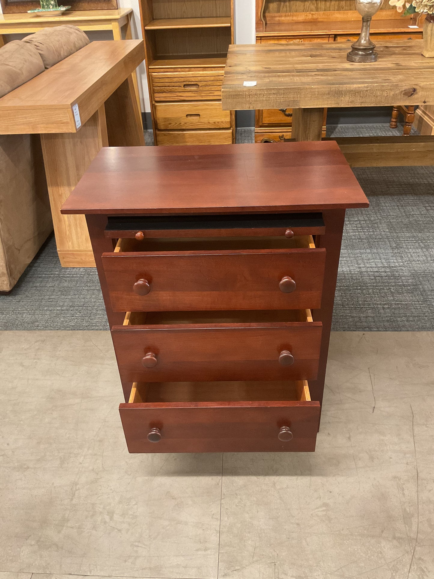 Kinny Nighstand
