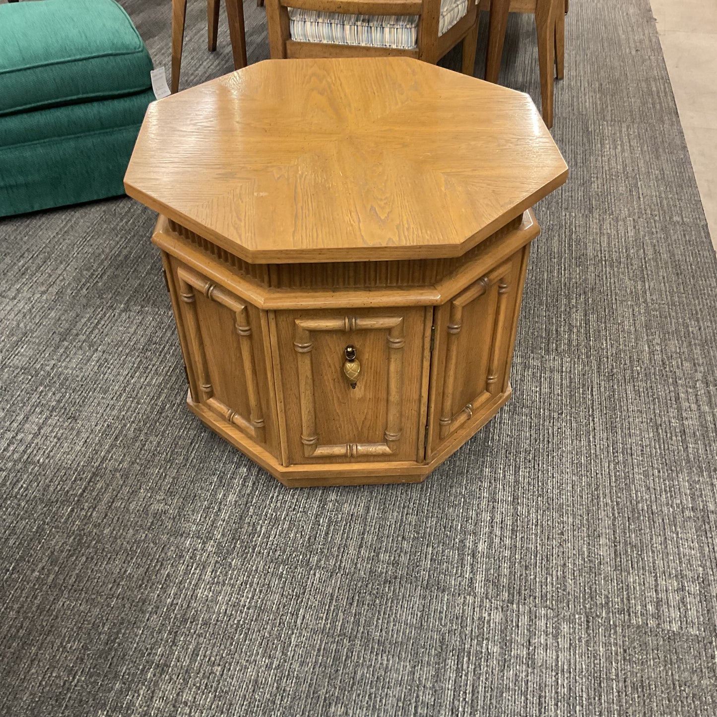 Hexacool Modern Side Table