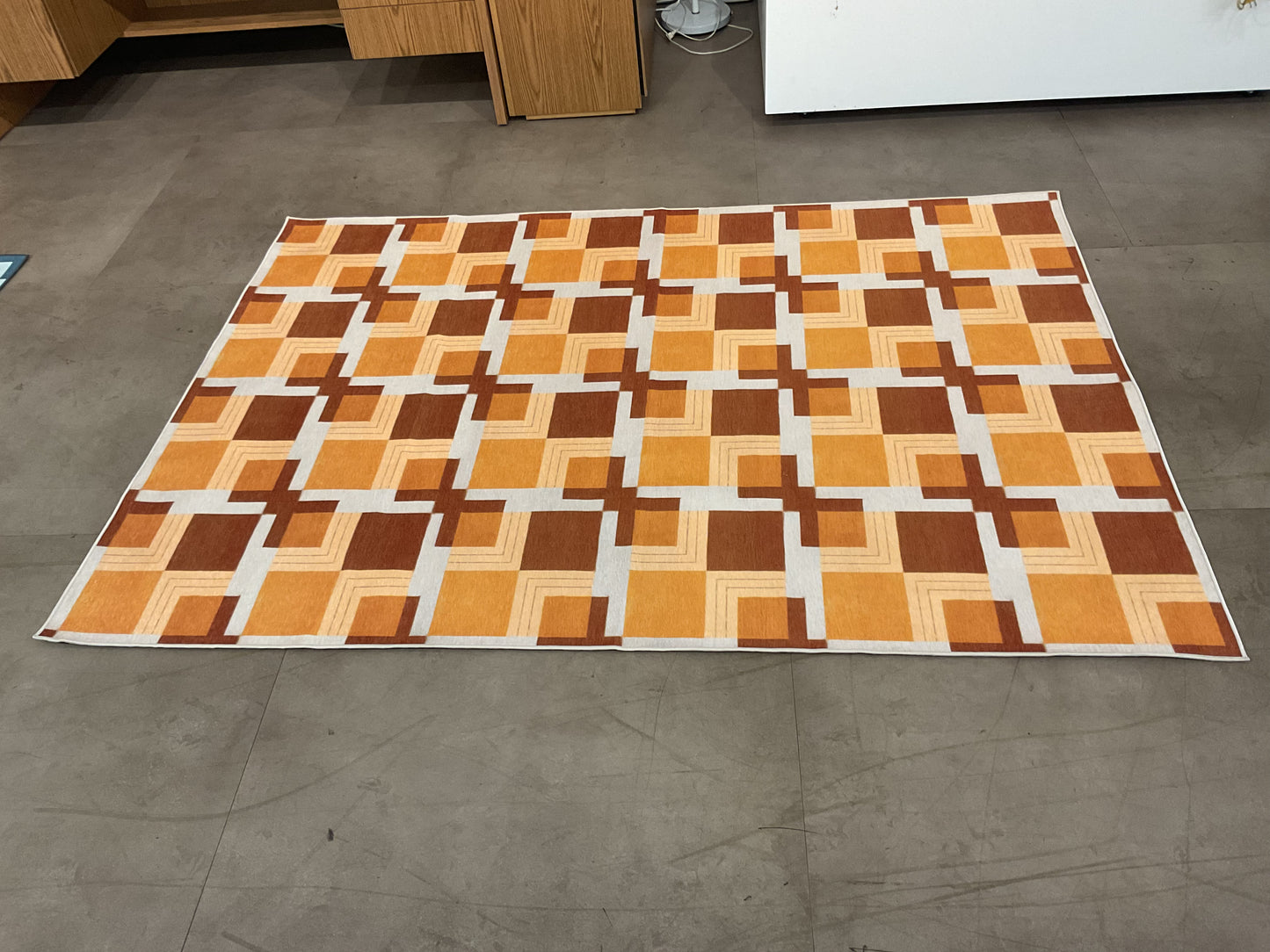 October Rug (R087)