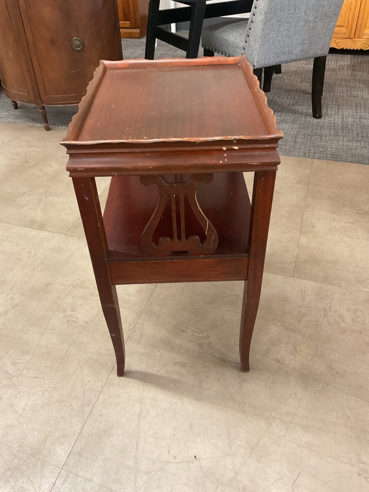 Viola End Table