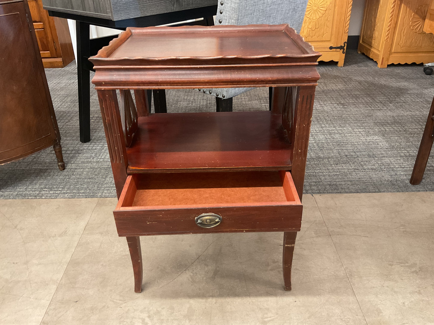 Viola End Table