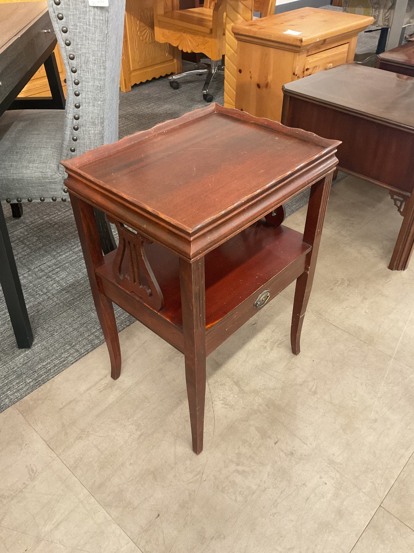 Viola End Table