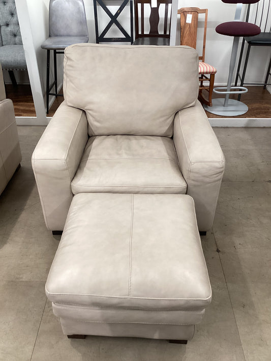Stretch Out Chair