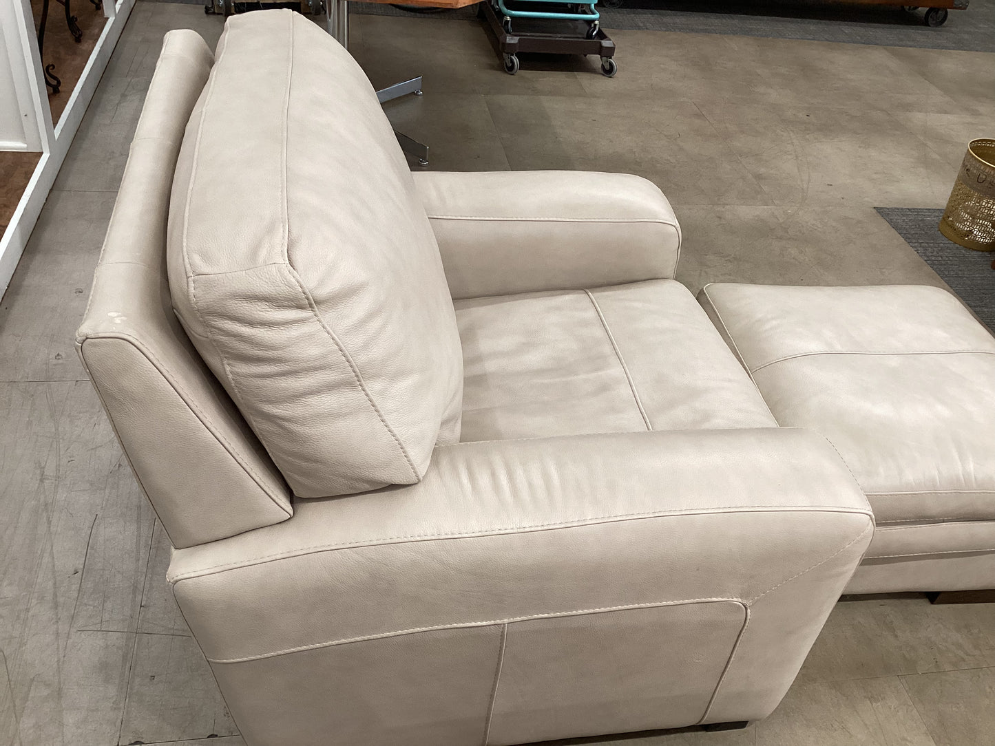 Stretch Out Chair