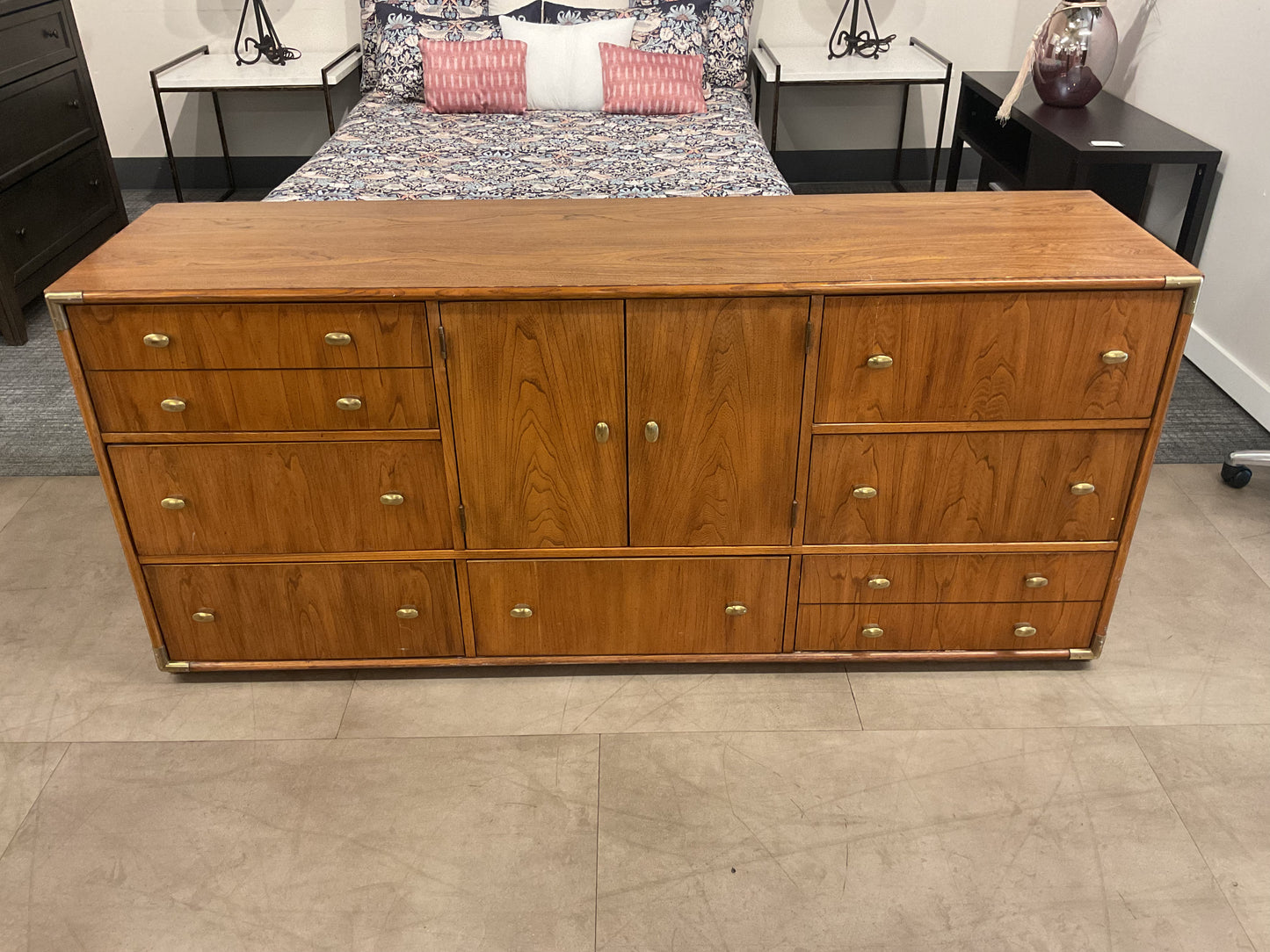 Storage Solution Dresser