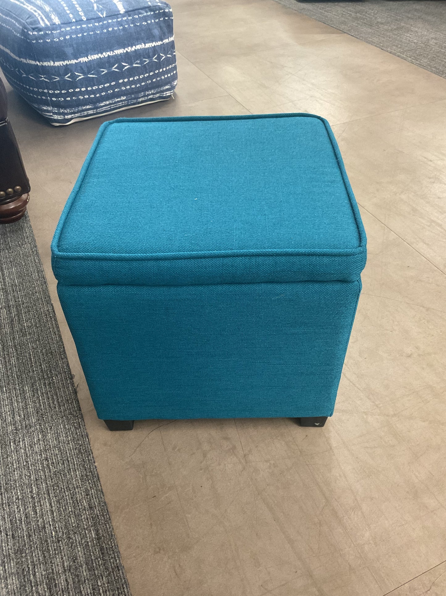 Footloose Ottoman