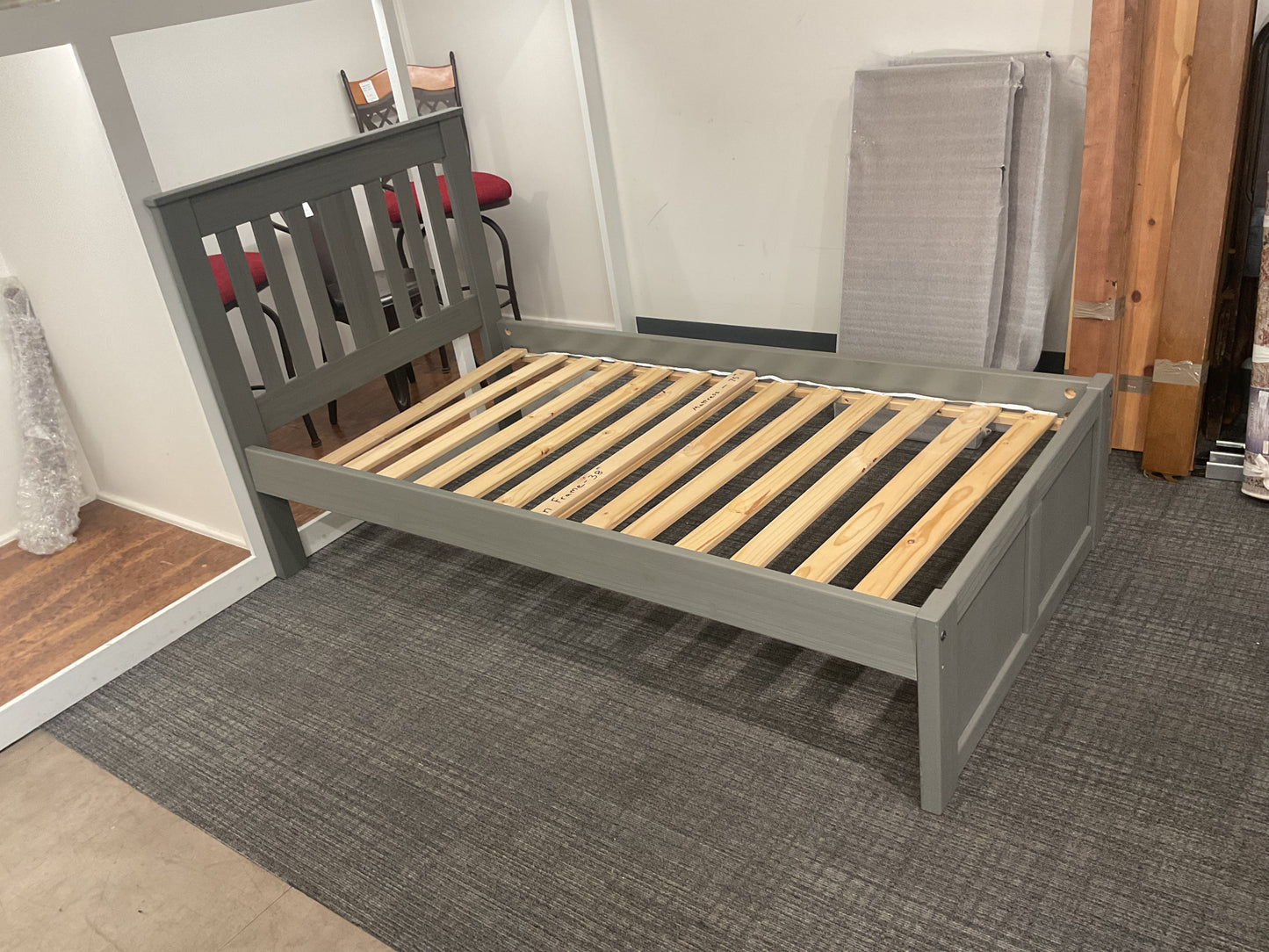 Grey Sky Twin Bed (B077)