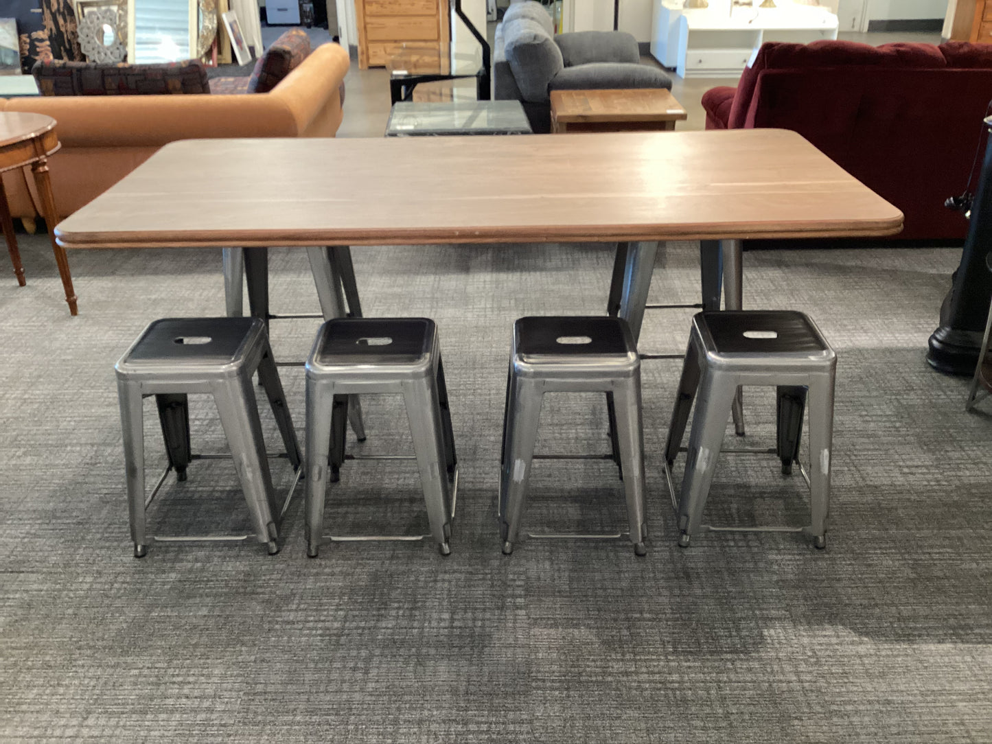 Fubu Creation Dining Set