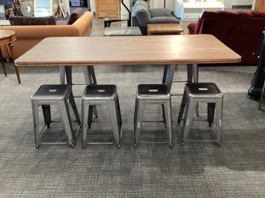 Fubu Creation Dining Set