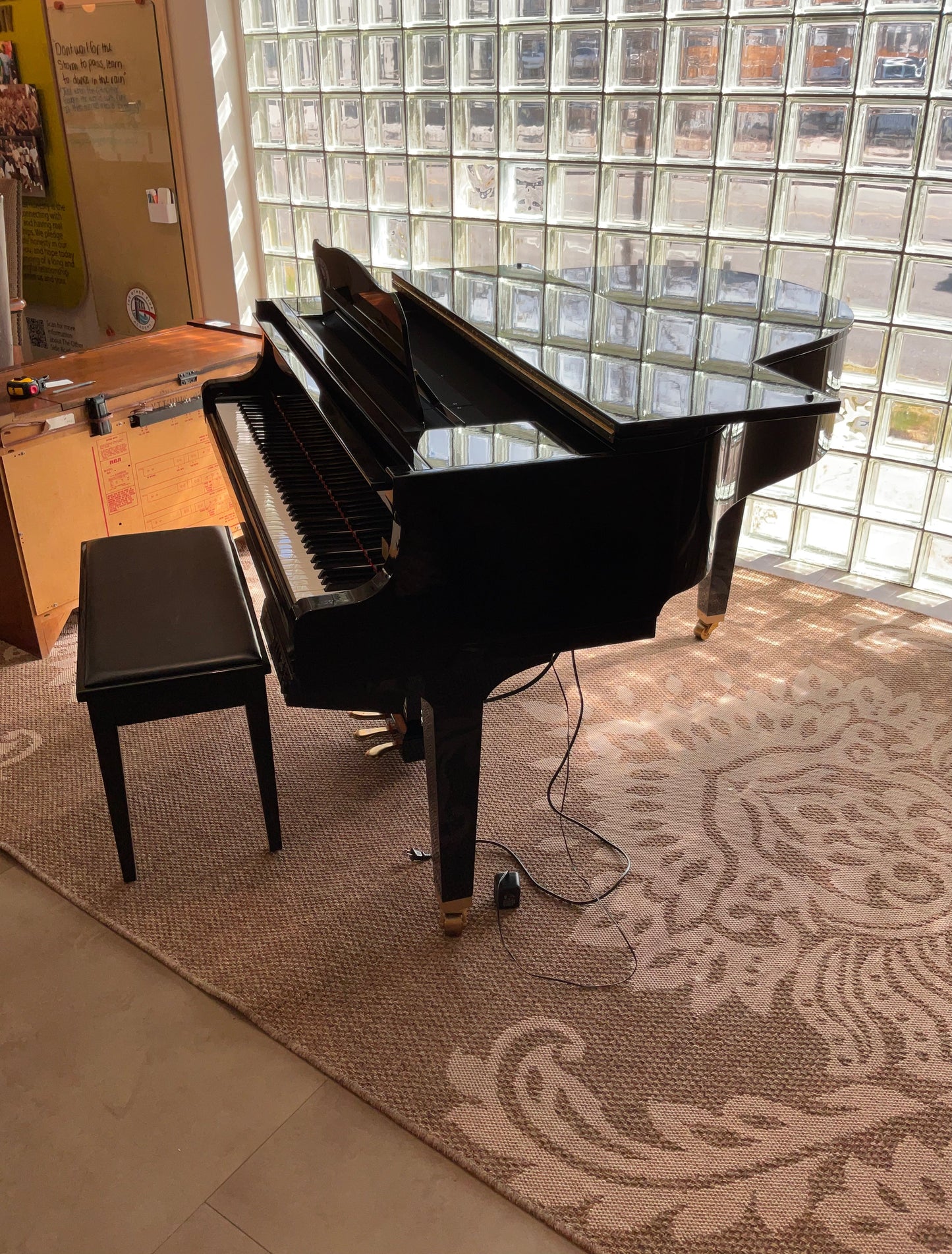 Petite Grand Piano (Electric)
