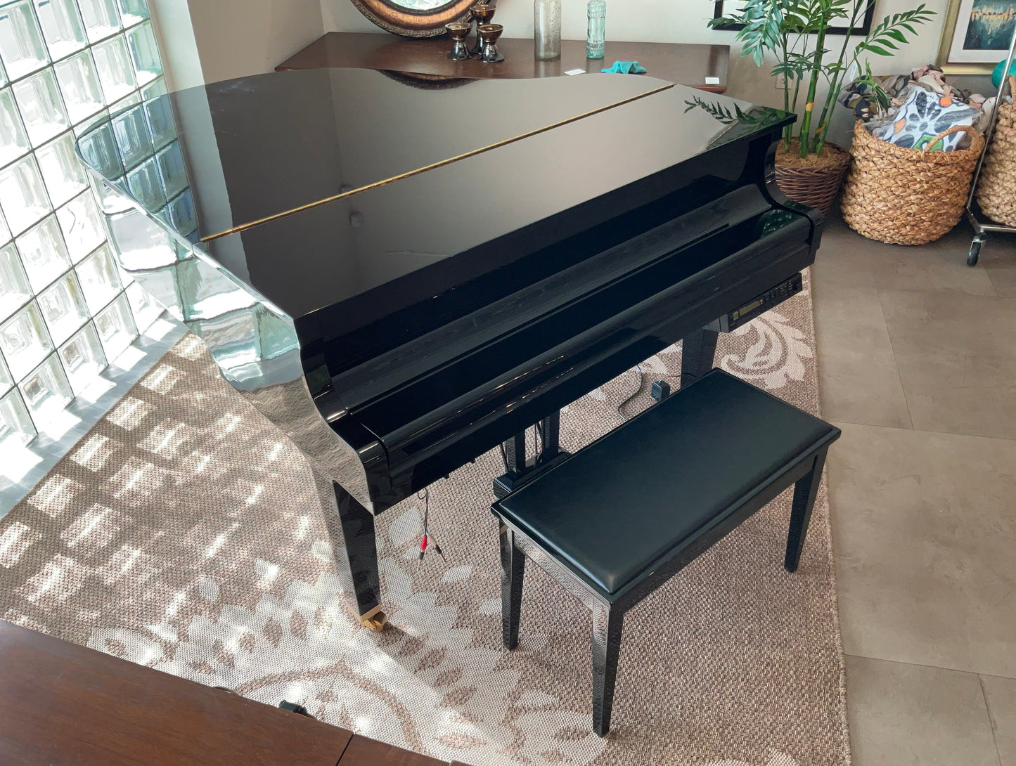 Petite Grand Piano (Electric)