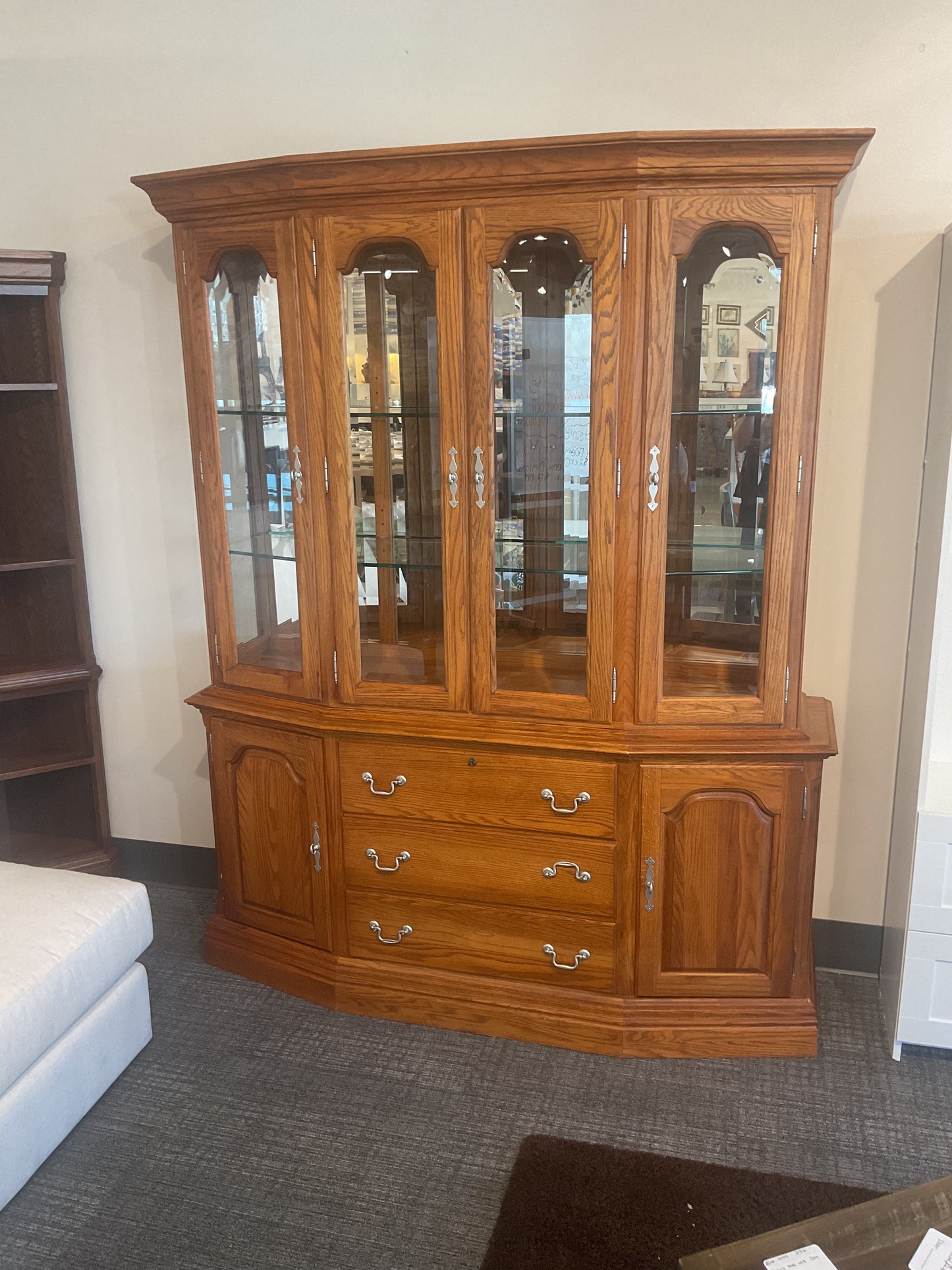 Wide China Hutch *Wh*