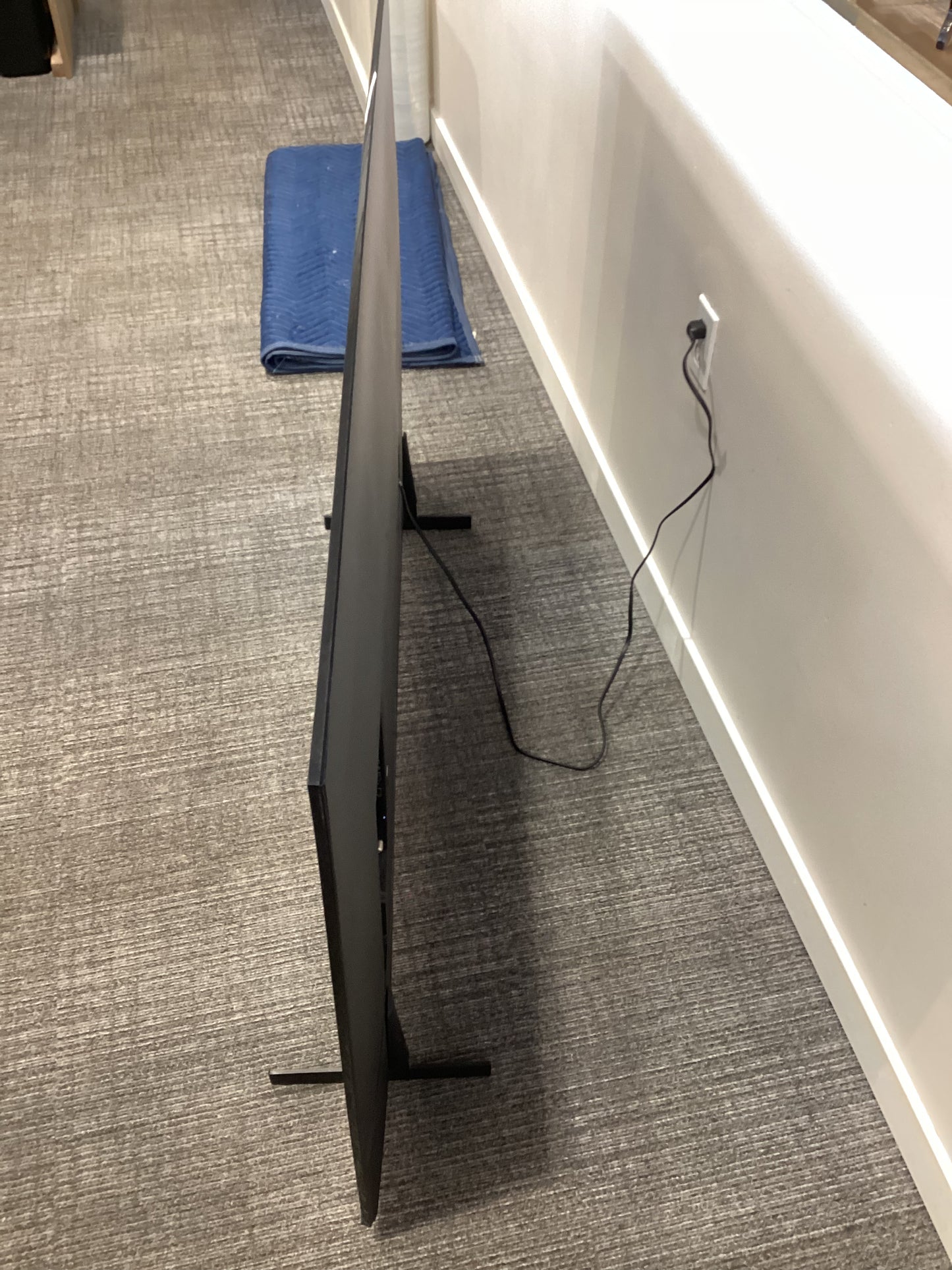 65” Samsung TV