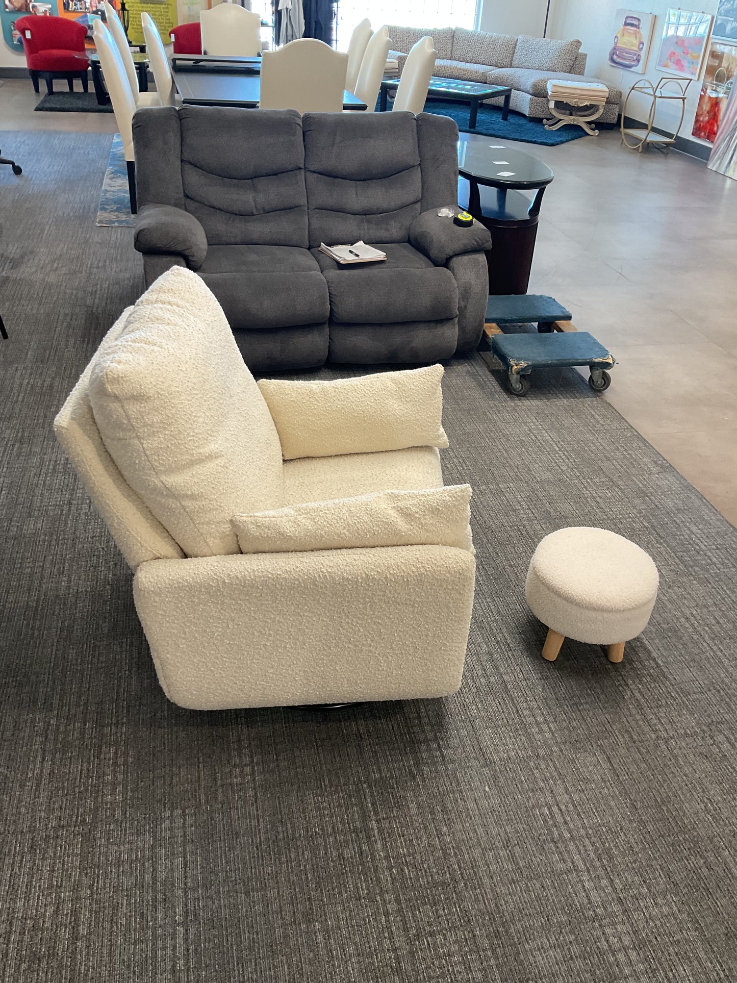 Cloudy Swivel Glider